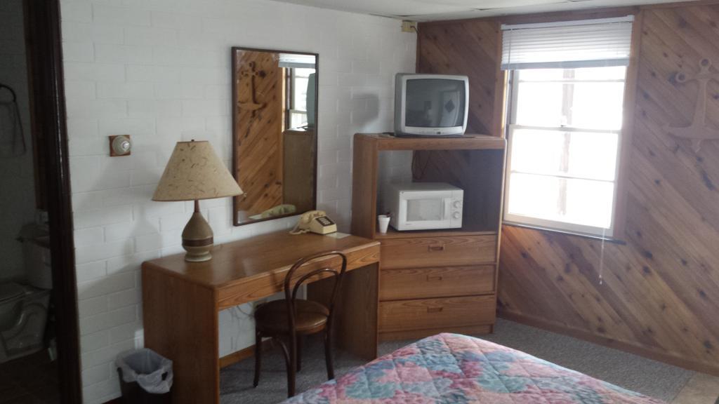 Cool City Motel Two Rivers Chambre photo